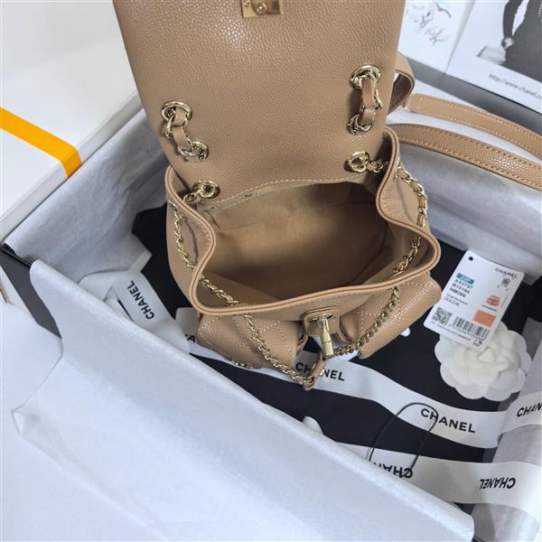 2026127213710866 700